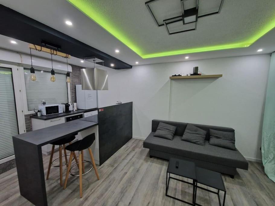 Logement Atypique & Parking Gratuit Gex Zewnętrze zdjęcie